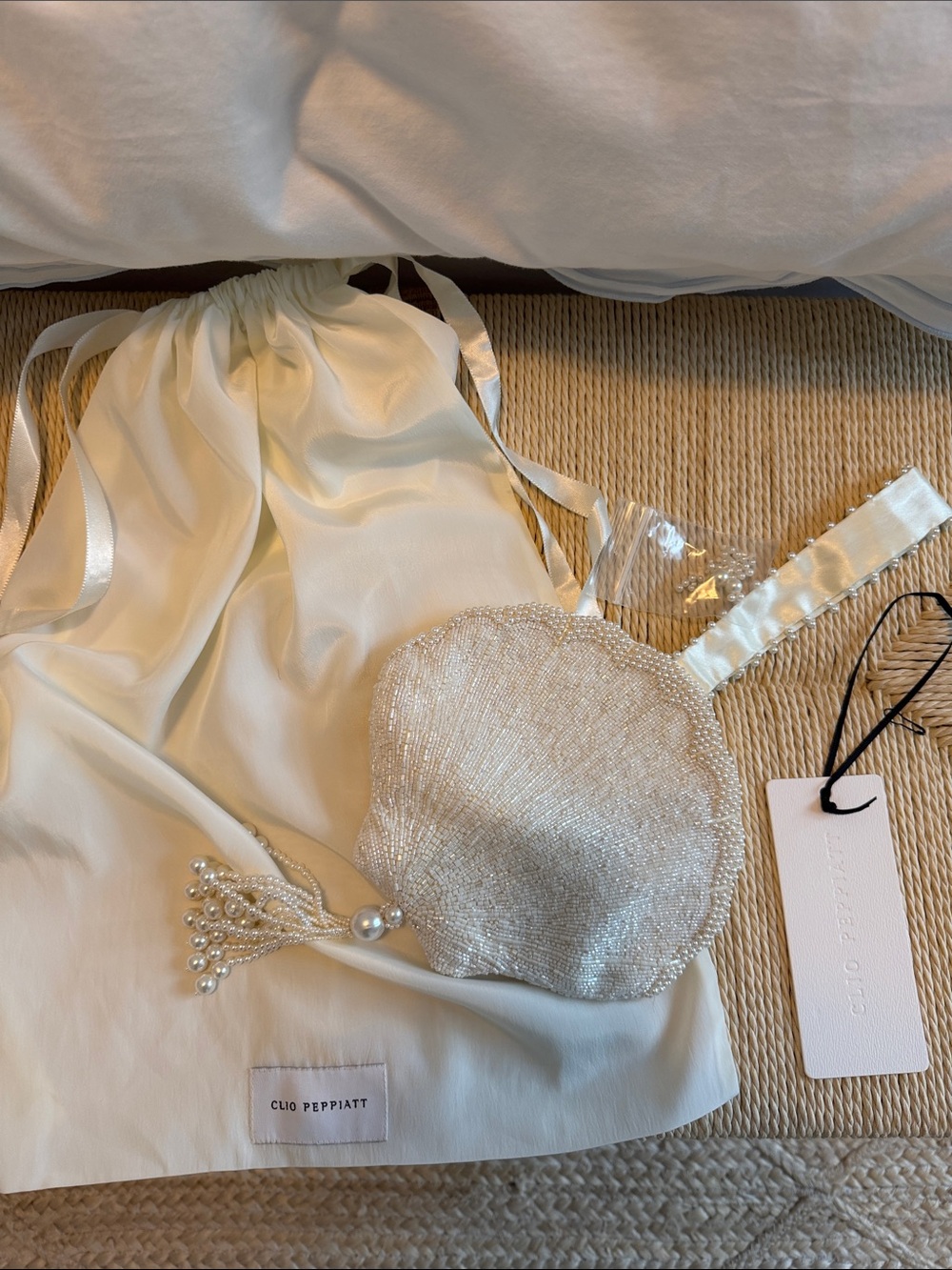 Clio Peppiatt Pearl Beaded Shell Bag in Ivory - Picture 2 of 7